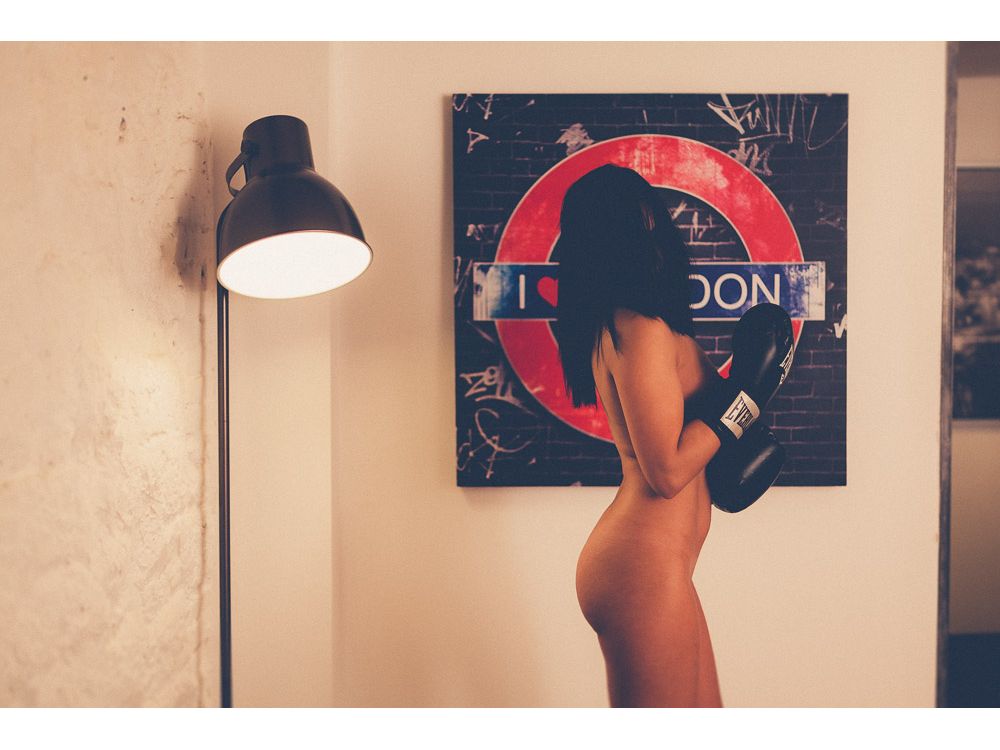 Nude massage in Paris 12